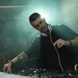 DJs auf der Bühne